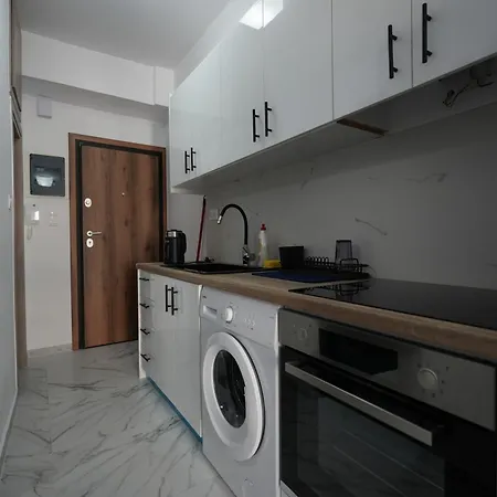 Couples Cozy Seaside Апартаменты *