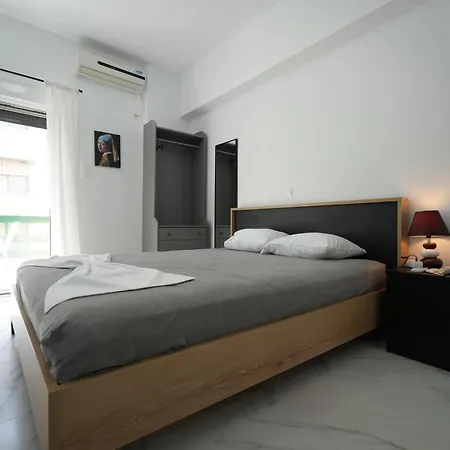 Couples Cozy Seaside Апартаменты *