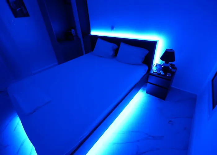 Couples Cozy Seaside Apartament *